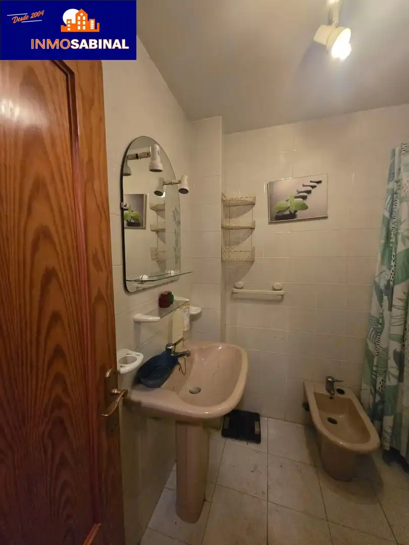 Baño de Piso en venta en Roquetas de Mar con Aire acondicionado, Calefacción y Amueblado