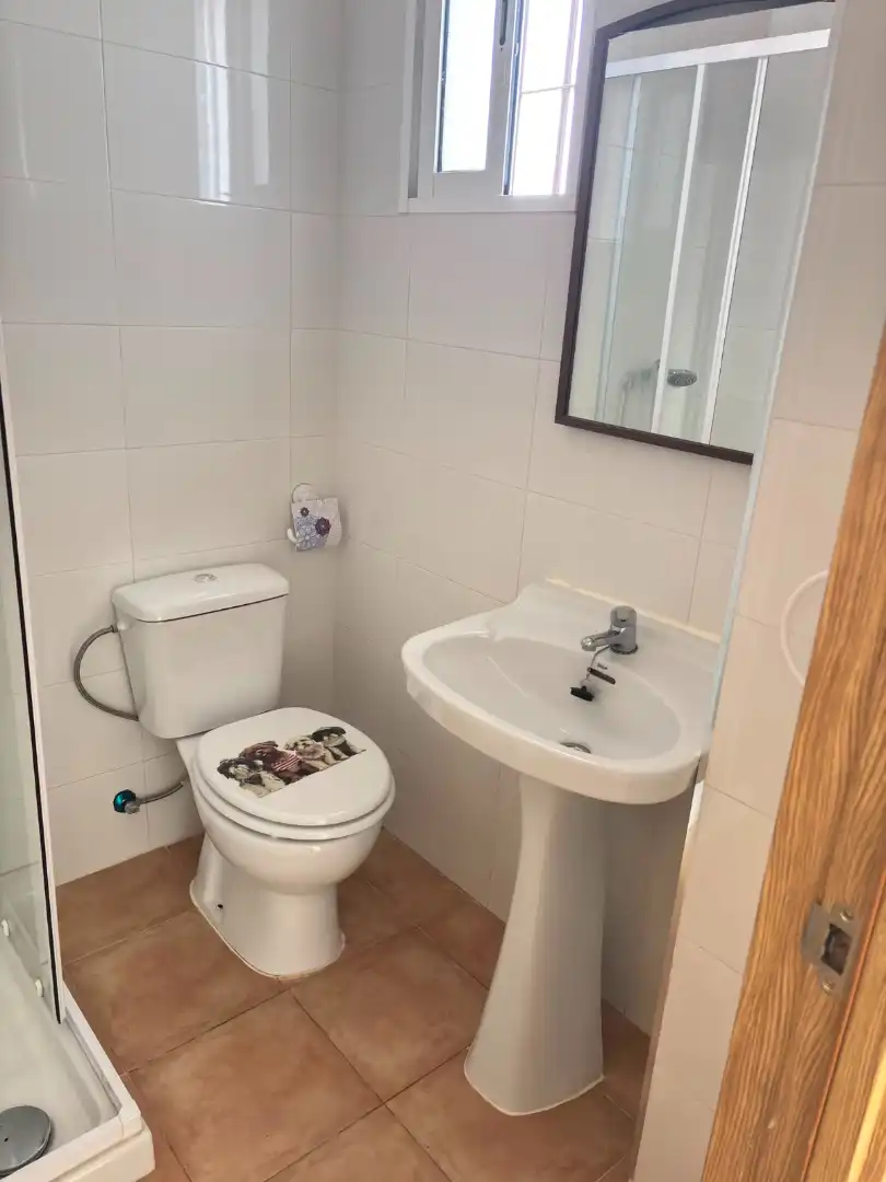 Bany de Apartament de lloguer en Moclinejo amb Rentadora i Balcó