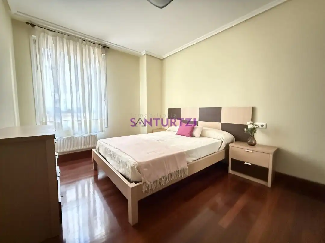 Bedroom of Flat for sale in Santurtzi   with Heating, Terrace and Furnished