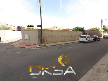 Residential land for sale in Calle MADRIGAL