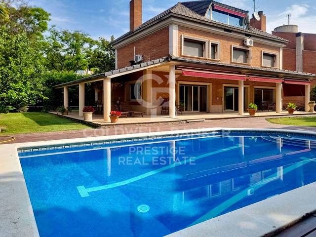Casa-chalet en Venta en Ciutat Diagonal