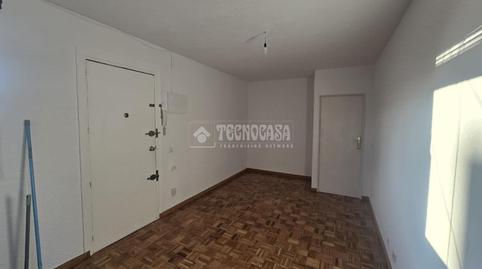 Foto 2 de Piso de alquiler en Fuente del Berro, Madrid