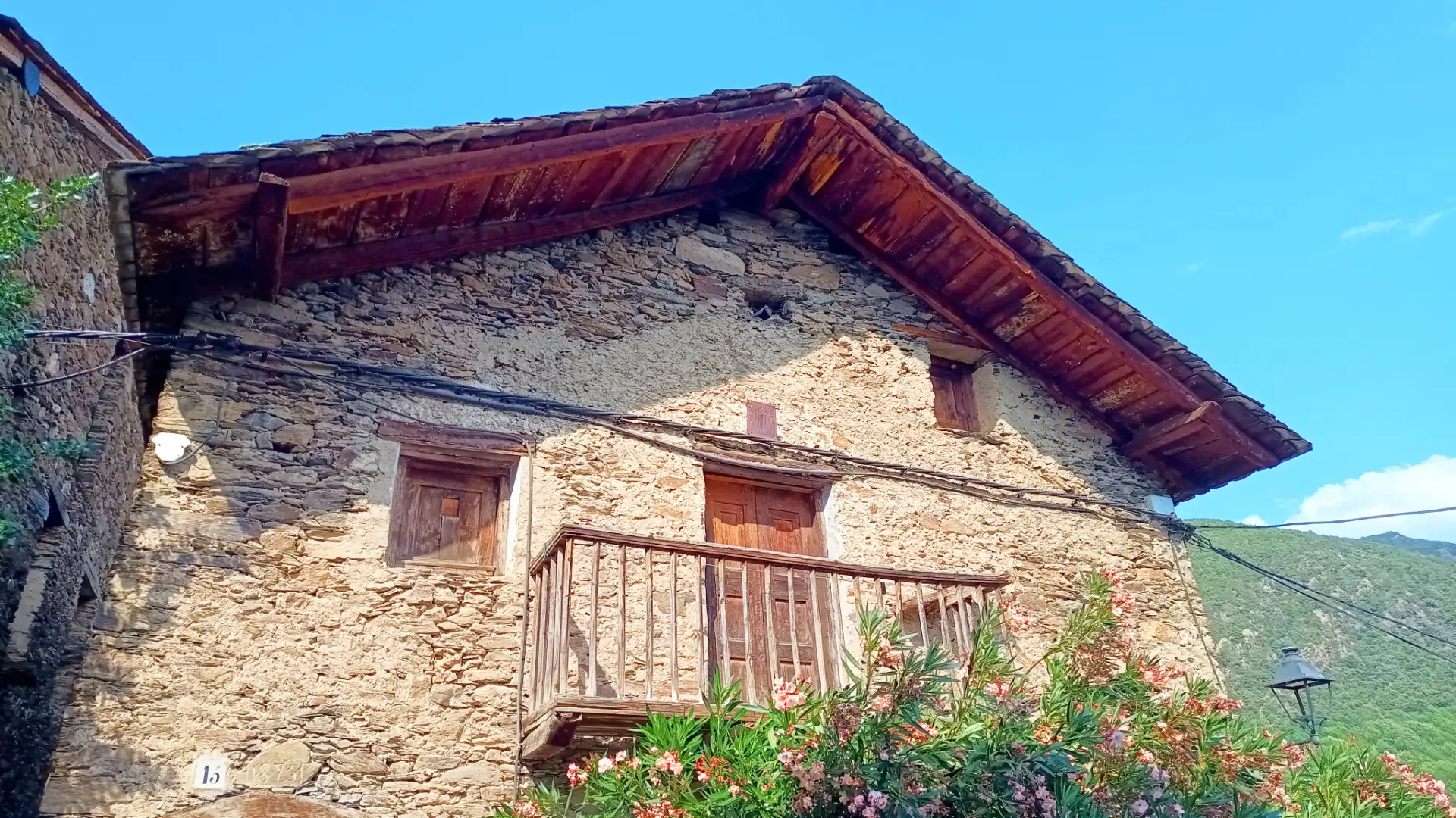 Casa rústica amb terrassa en venda a Carrer Unica, imagen 15