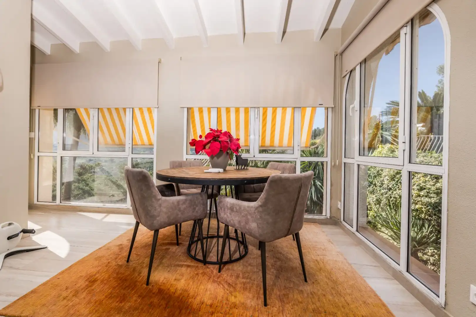 Dining room of Houses for sale in Dénia  with Air Conditioner, Heating and Private garden