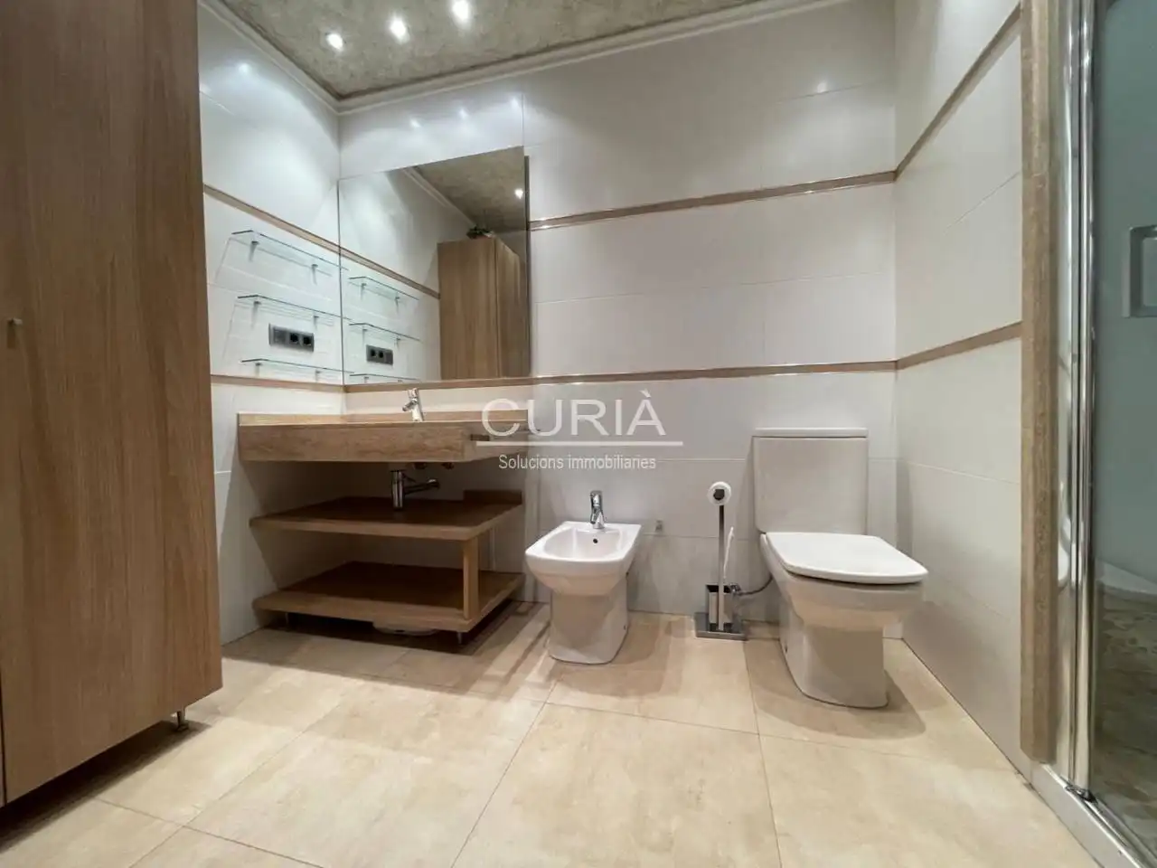Flat for rent in Instituts - Universitat
