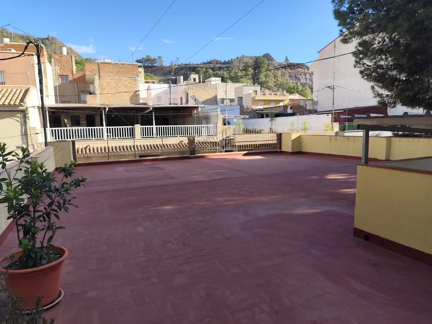 Casa con giardino in vendita a Calle Nogueras 11, imagen 2