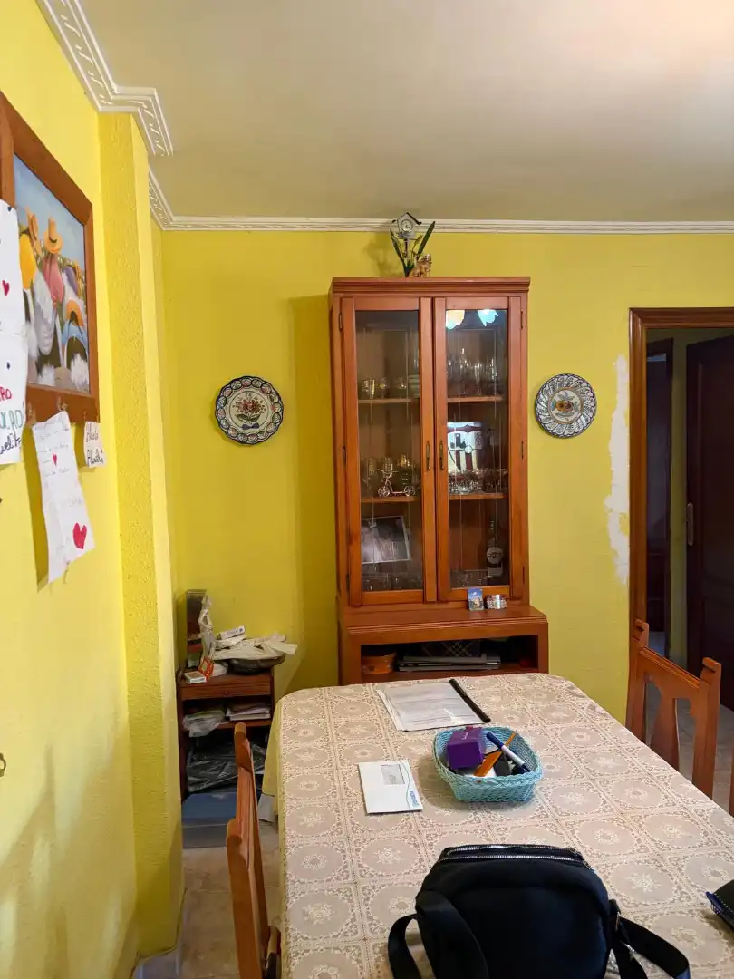 Dormitori de Pis en venda en Dos Hermanas amb Moblat