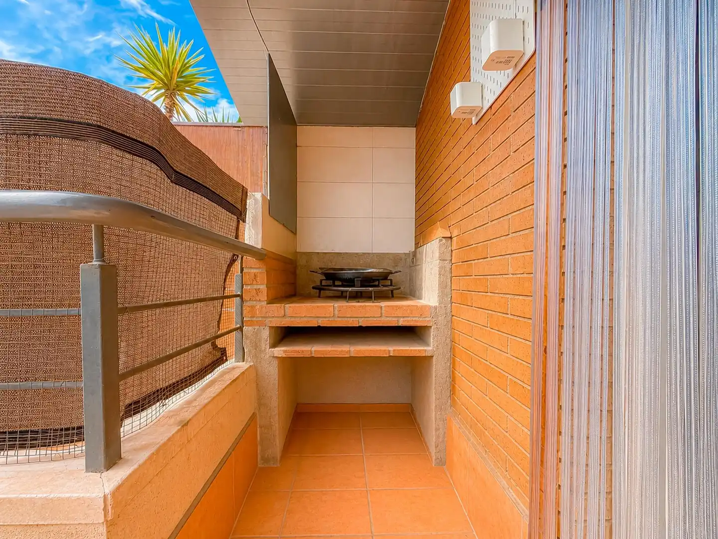 Terrasse von Dachboden zum Verkauf in Museros mit Klimaanlage, Terrasse und Abstellraum
