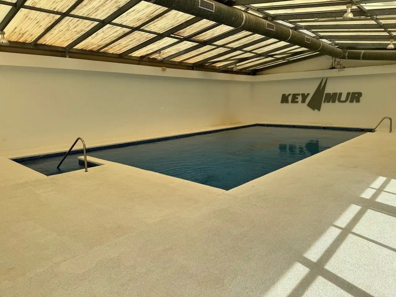 Schwimmbecken von Maisonette zum Verkauf in Vera mit Klimaanlage, Privatgarten und Terrasse