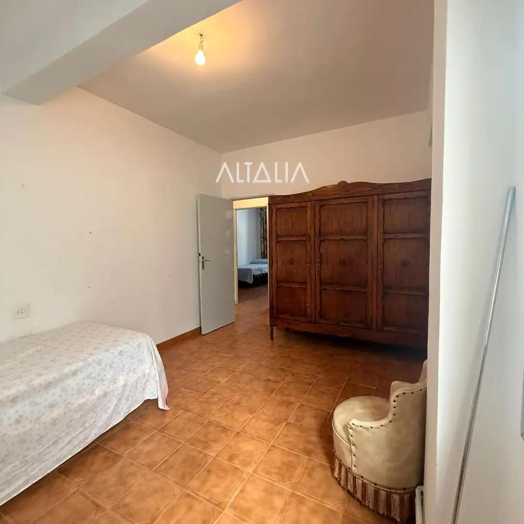 Bedroom of Flat for rent in Cuenca  with Heating and Storage room