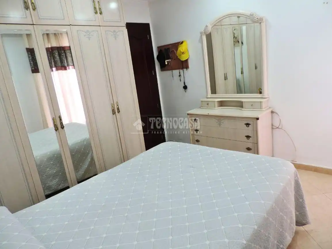 Bedroom of Houses for sale in Chiclana de la Frontera