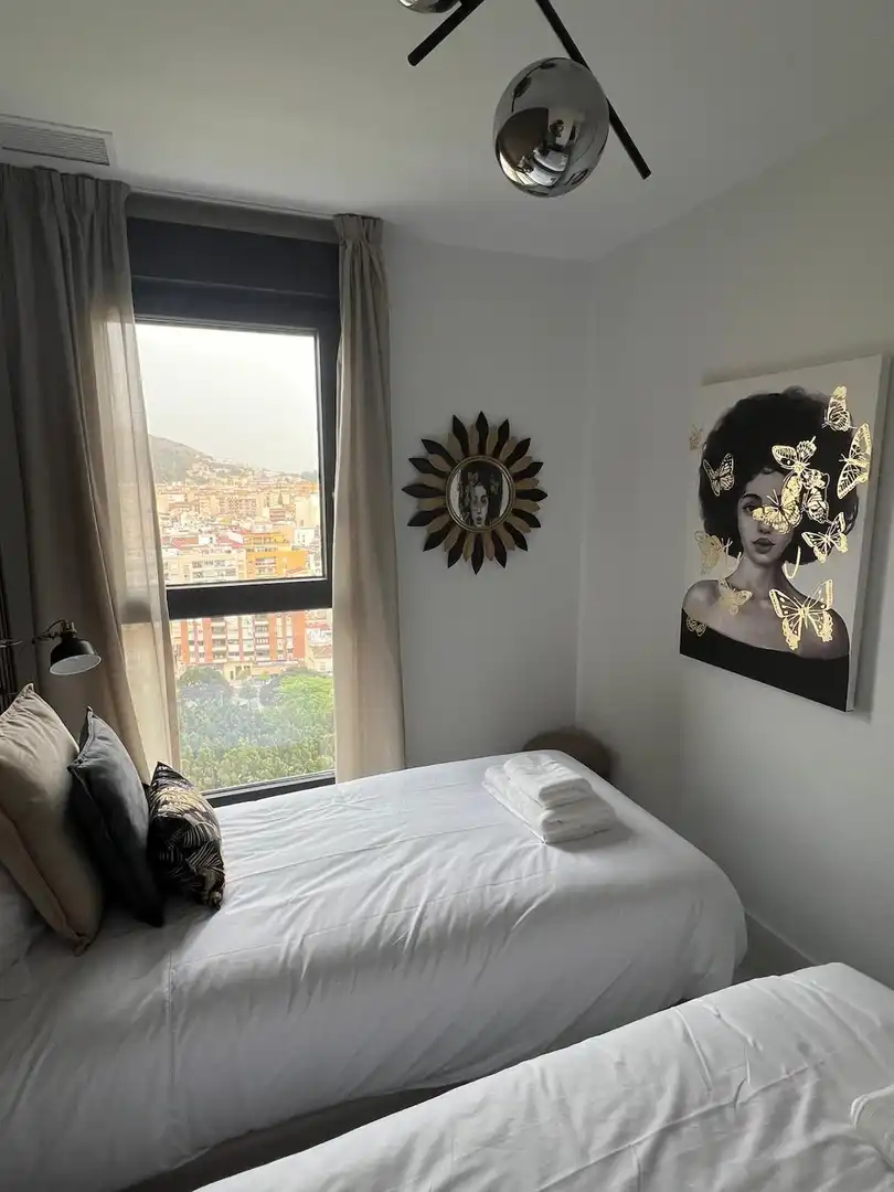 Habitación de Apartamento de alquiler en Málaga con Aire acondicionado, Amueblado y Piscina comunitaria