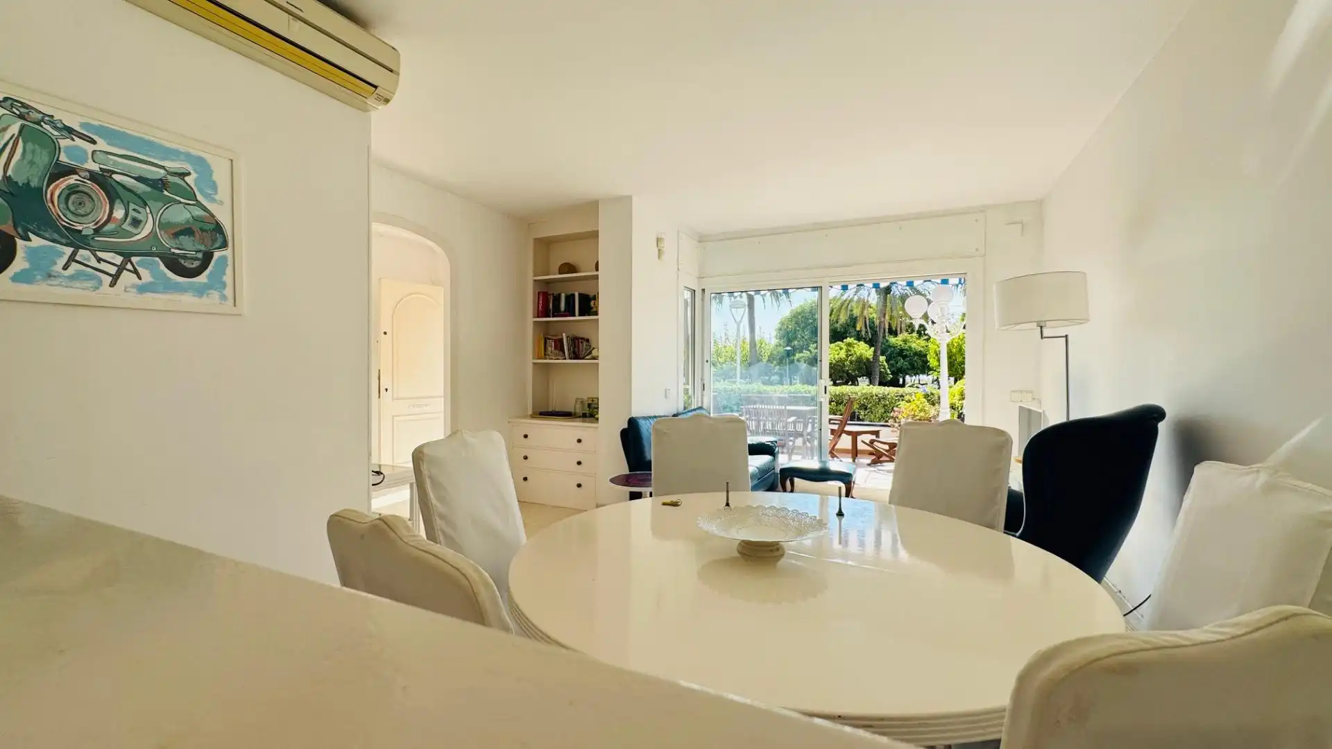 Esszimmer von Erdgeschoss zur Miete in Vilanova i la Geltrú mit Klimaanlage, Heizung und Terrasse
