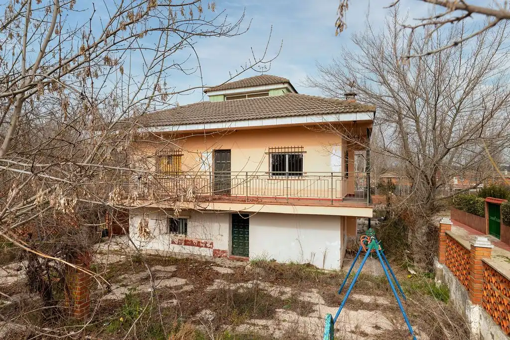 Vista exterior de Casa o xalet en venda en Escalona