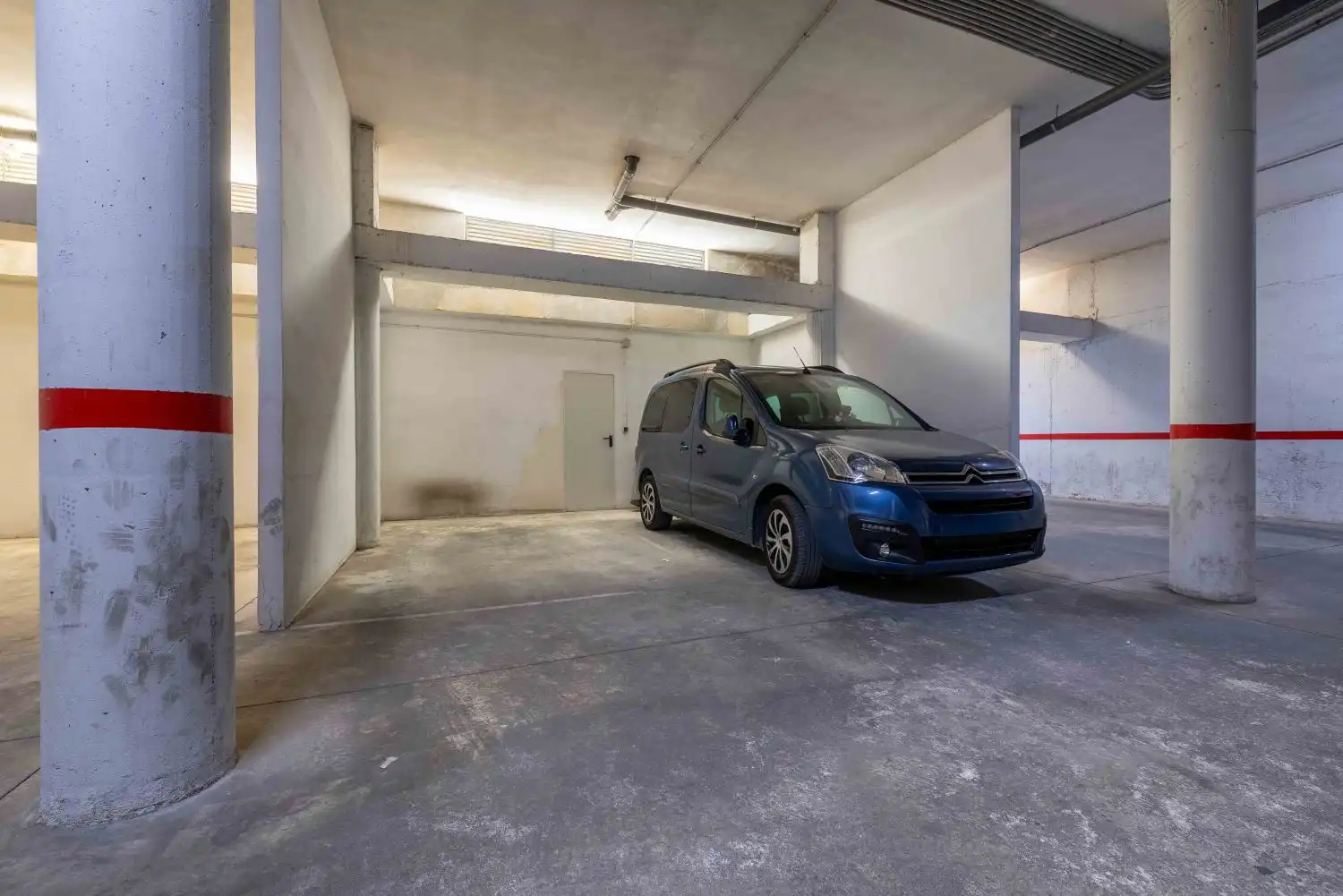 Parkplatz von Wohnung zum Verkauf in Las Torres de Cotillas mit Klimaanlage, Terrasse und Abstellraum