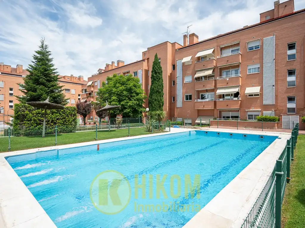 Swimming pool of Ground floor for sale in Las Rozas de Madrid  with Air Conditioner, Private garden and Terrace