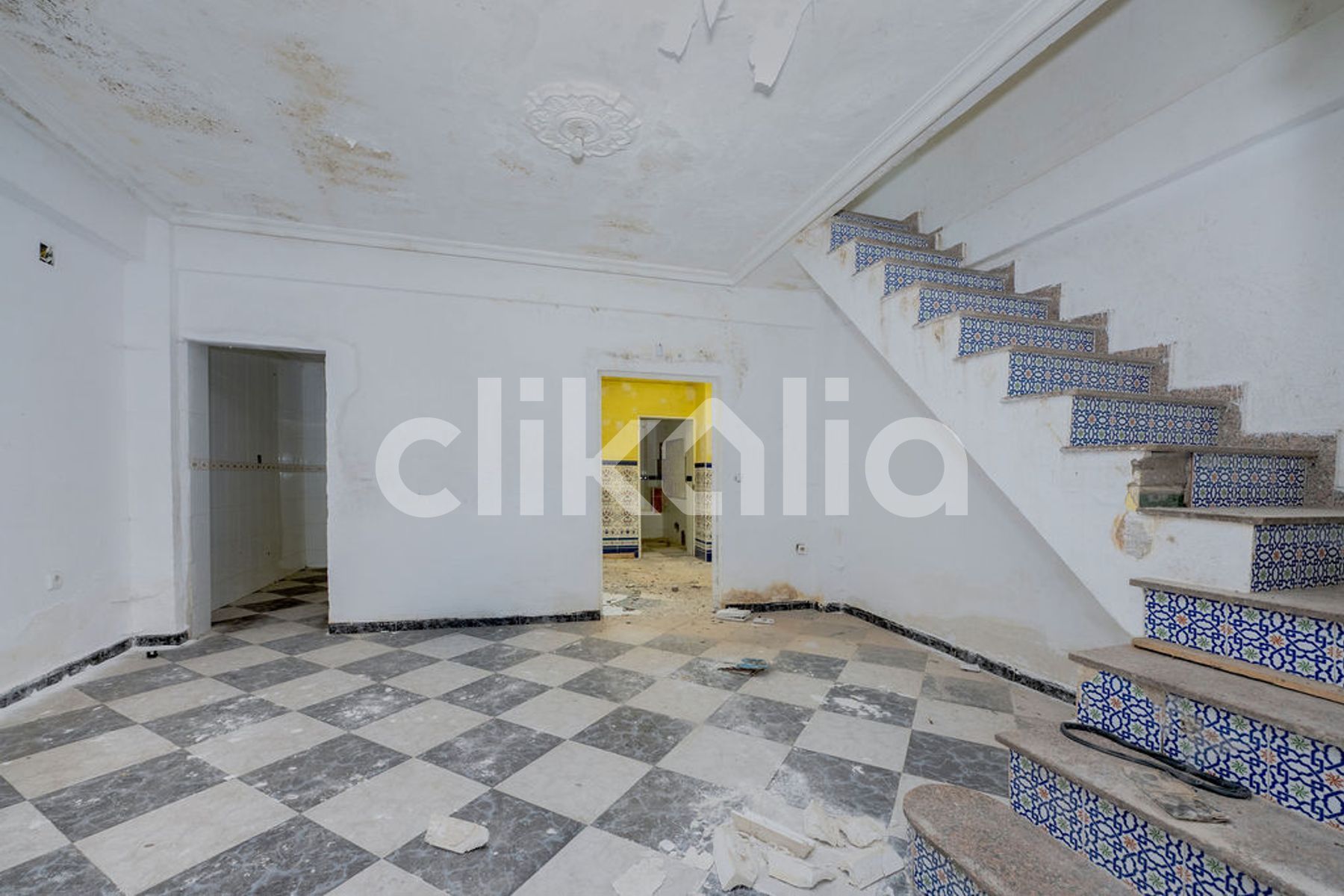House or chalet for sale in  Sevilla Capital  with Heating and Terrace