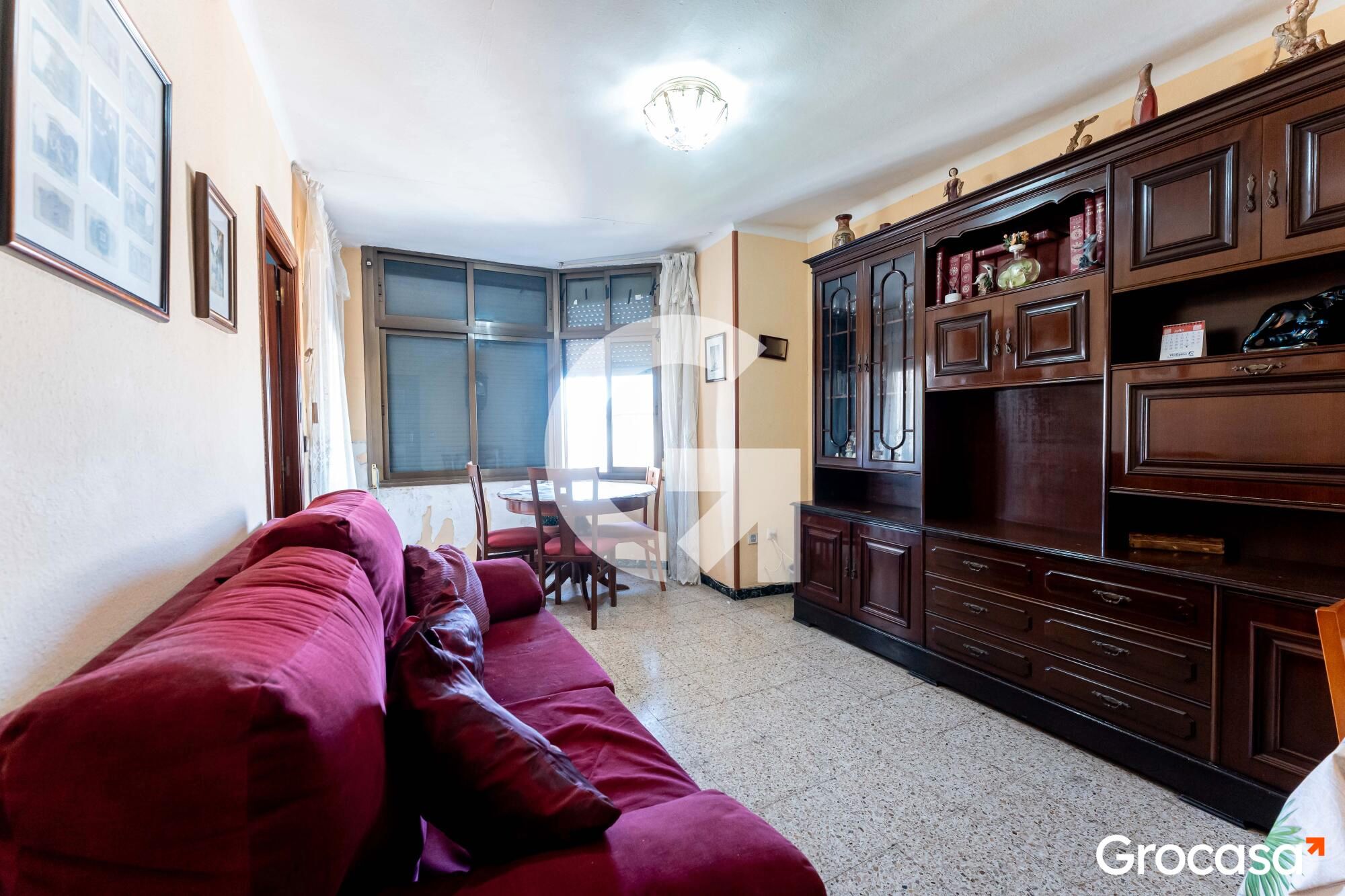 Living room of Flat for sale in Cornellà de Llobregat  with Air Conditioner, Oven and Balcony