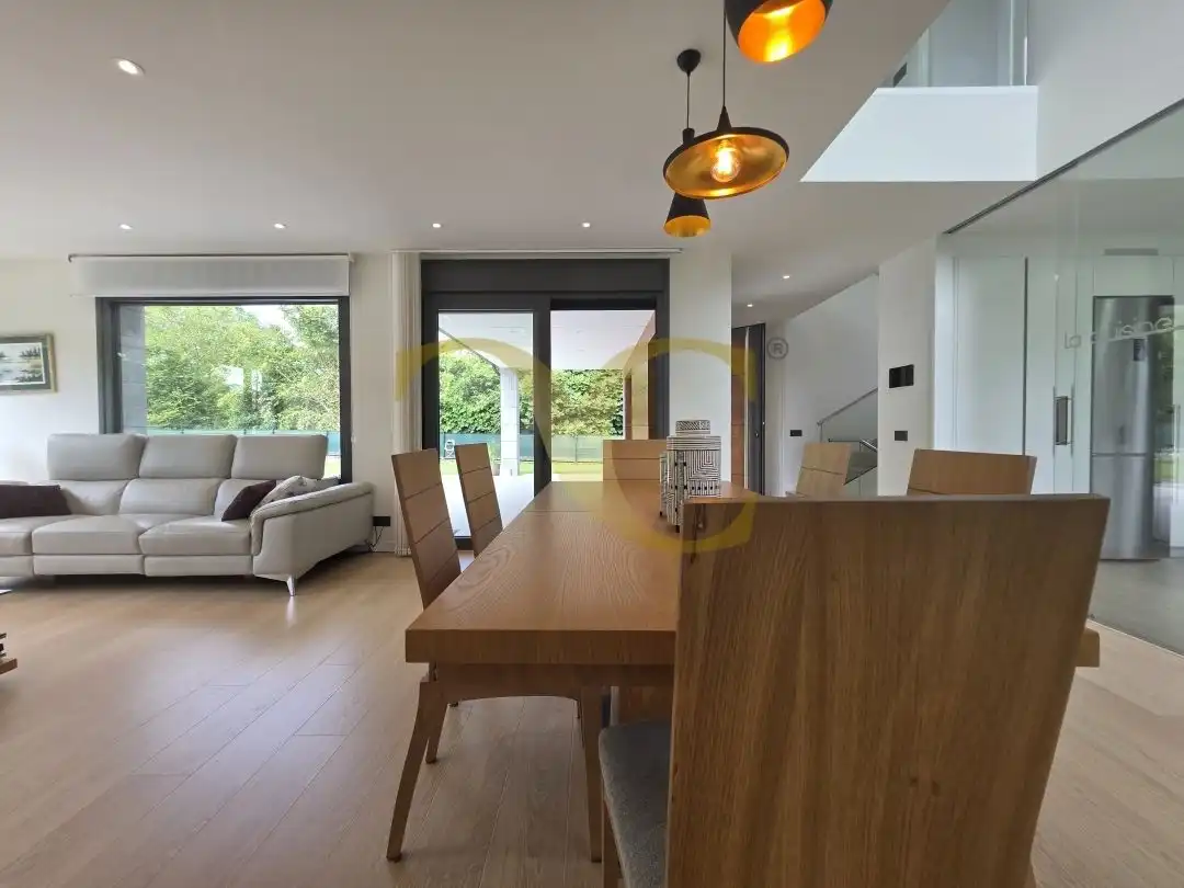 Comedor de Casa o chalet en venta en Llanes con Calefacción, Jardín privado y Terraza