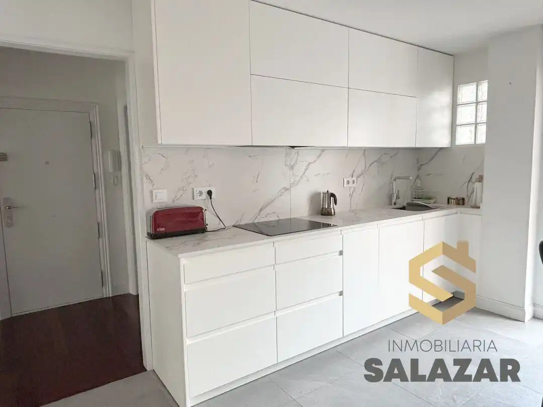 Küche von Wohnung zum Verkauf in Bilbao  mit Heizung, Terrasse und Balkon