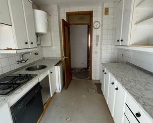 Küche von Wohnung zum verkauf in  Madrid Capital