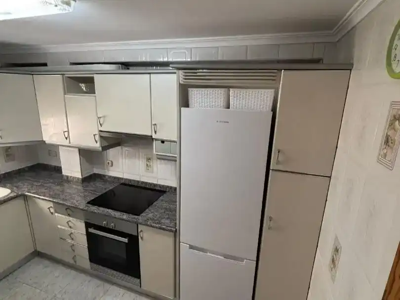 Küche von Wohnung zur Miete in Burjassot mit Klimaanlage und Balkon