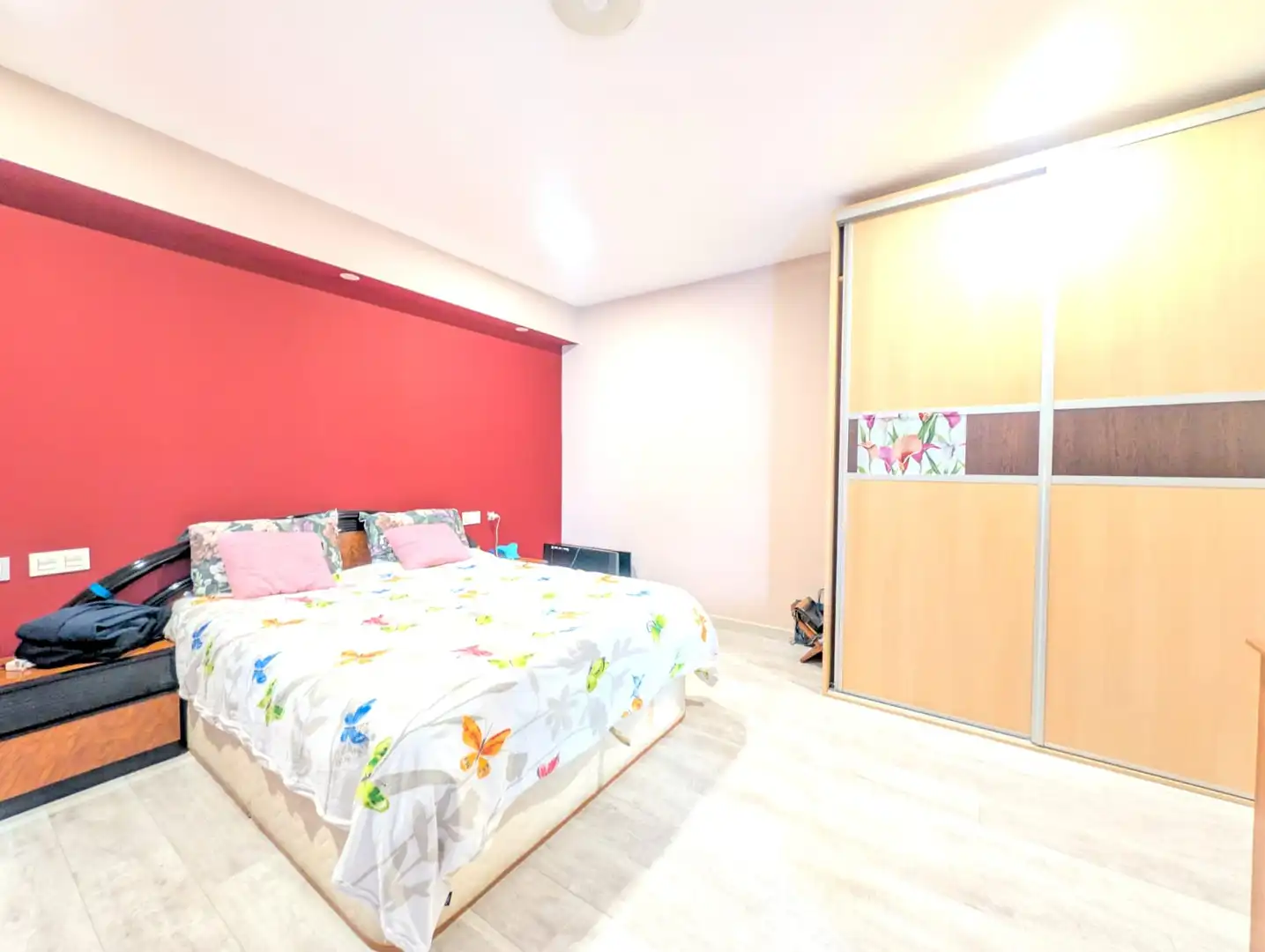 Dormitori de Casa o xalet en venda en Zaragoza amb Aire condicionat, Terrassa i Moblat