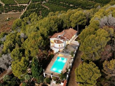 Villa avec piscine à vendre à Meravelles Cova Negra