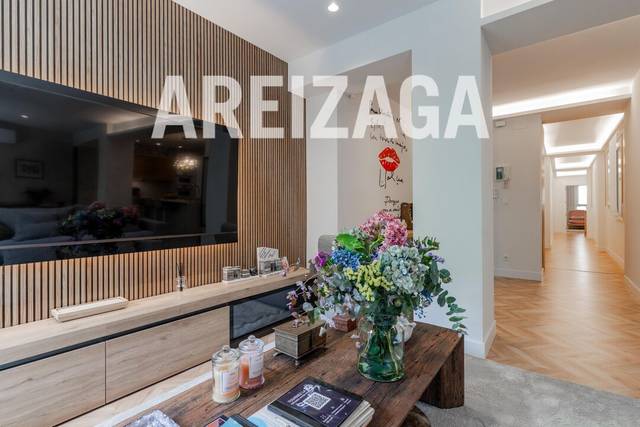 Piso en Venta en Antso Jakituna Hiribidea sabio sancho en Amara