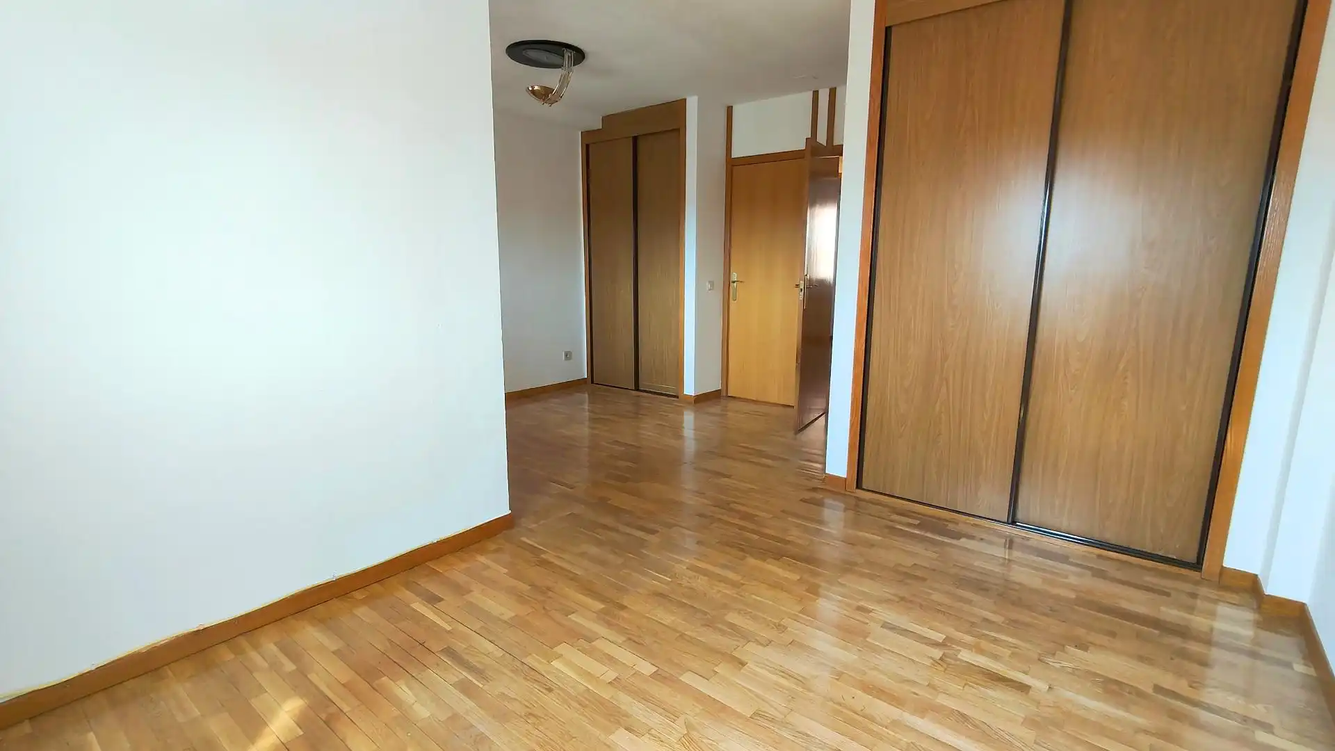 Schlafzimmer von Wohnung zum Verkauf in Arganda del Rey mit Klimaanlage, Heizung und Parkett