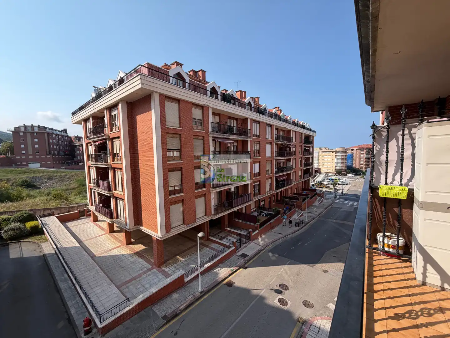 Exterior view of Flat for sale in Castro-Urdiales  with Heating, Terrace and Furnished