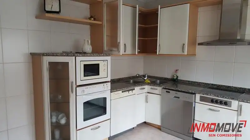 Cuina de Casa o xalet en venda en Baños de Ebro / Mañueta amb Calefacció, Jardí privat i Terrassa