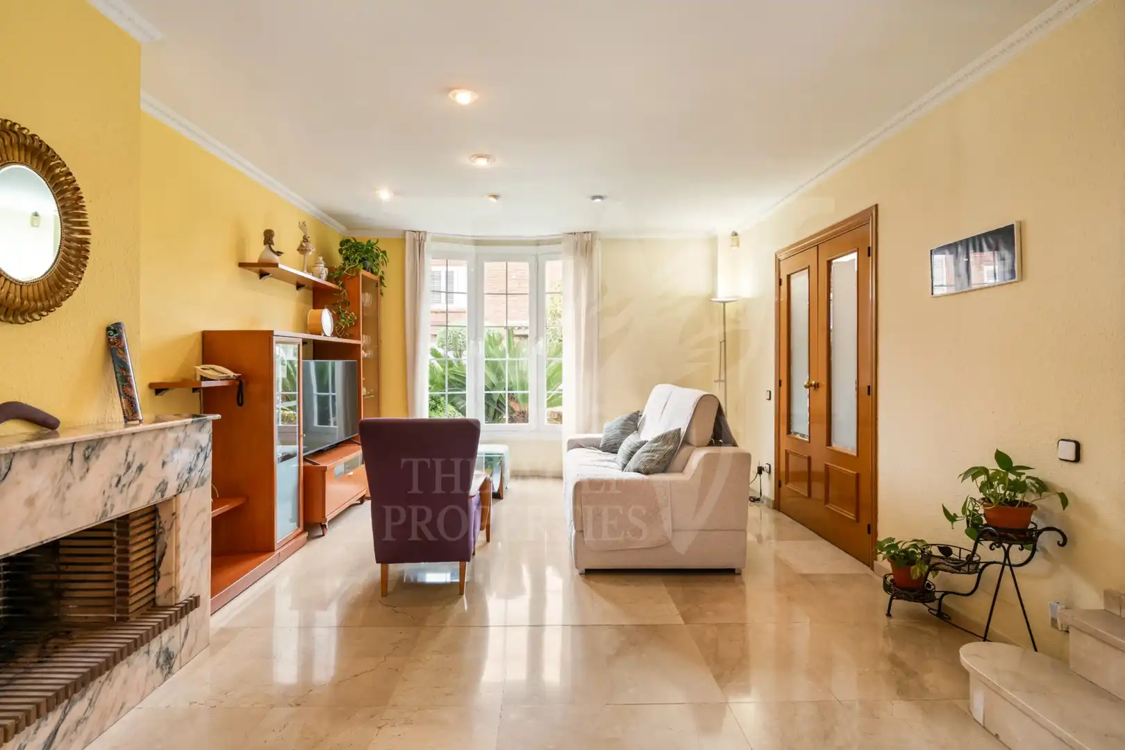 Sala d'estar de Casa adosada en venda en Premià de Mar amb Aire condicionat, Calefacció i Jardí privat