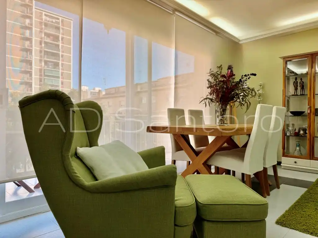 Comedor de Casa adosada en venta en Vilanova i la Geltrú