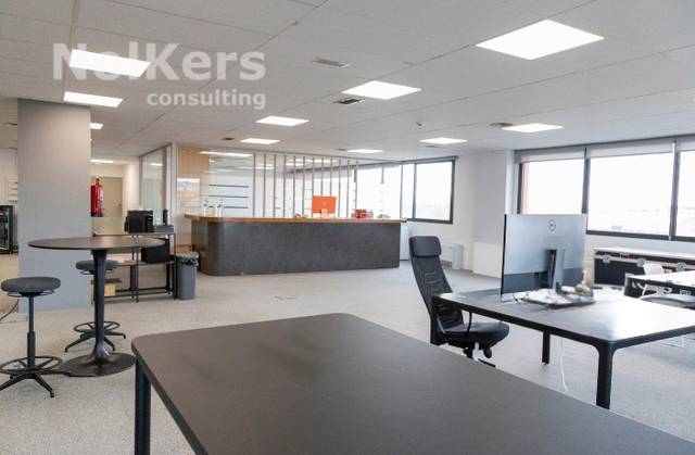 Oficina en Alquiler en La Marina del Port