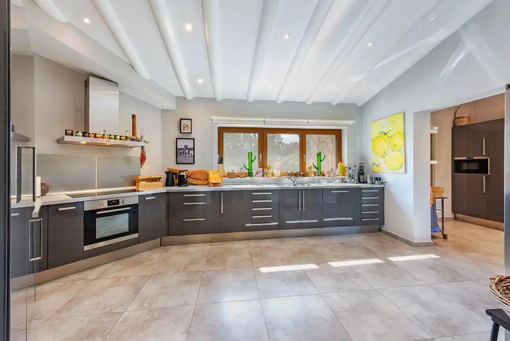 Casa rústica con piscina en venta en Selva, imagen 8
