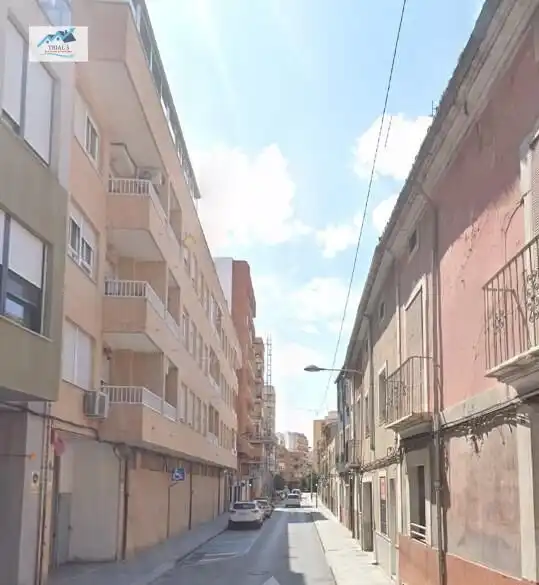 Vista exterior de Pis en venda en Villena amb Balcó