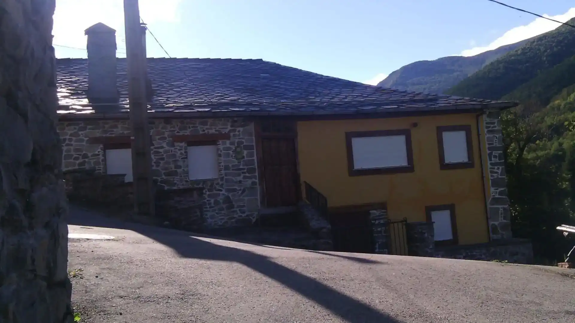Vista exterior de Casa o chalet en venta en Degaña
