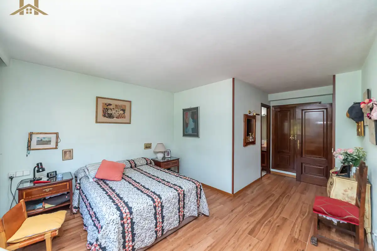 Bedroom of Detached homes for sale in Madrid  with Heating, Private garden and Terrace