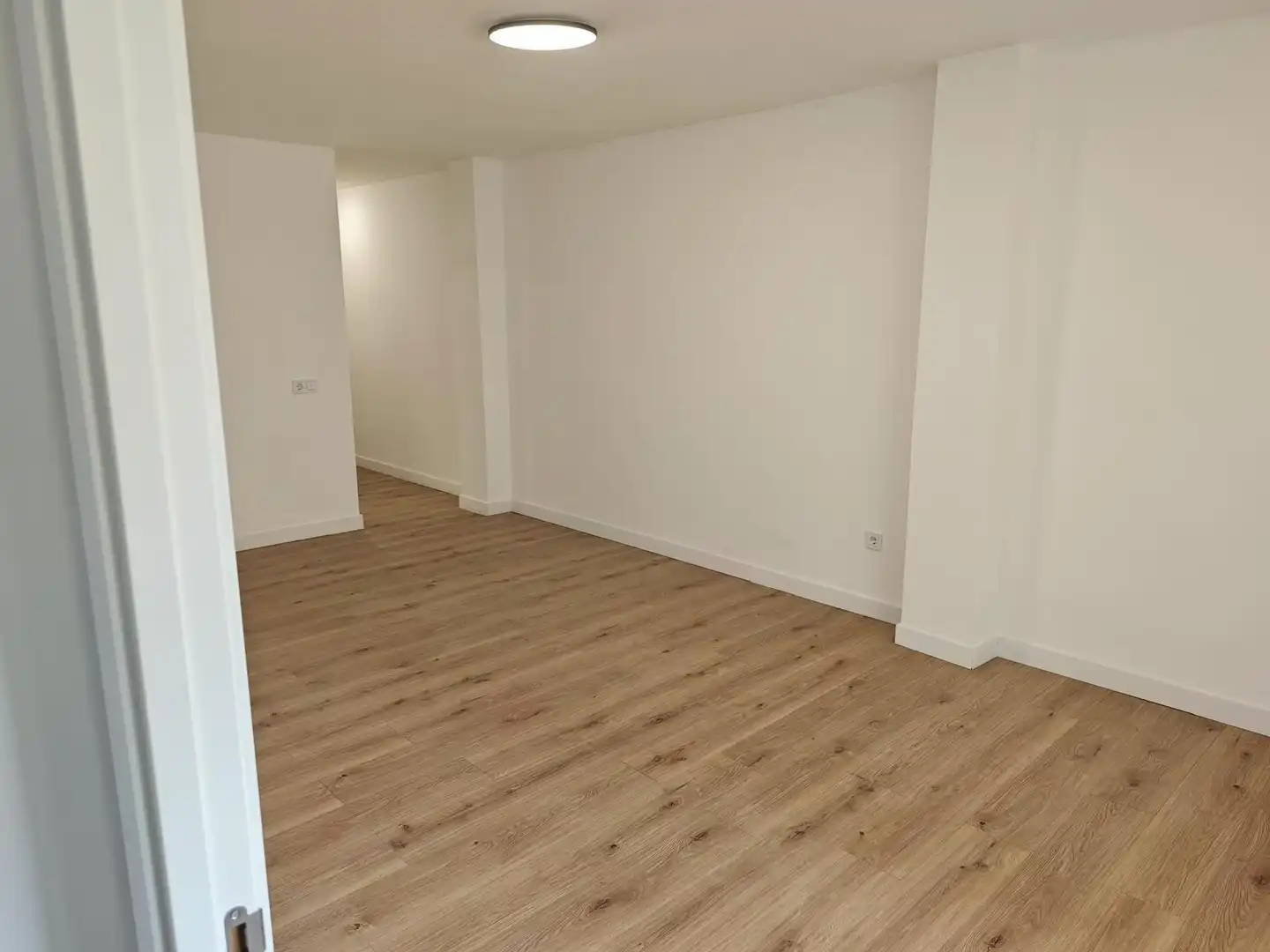 Piso con ascensor en venta en Calle San Miguel de Salinas 13B