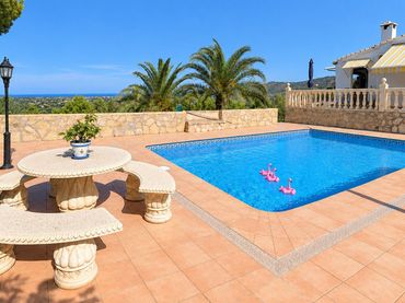 Detached house with pool for sale in La Sella
