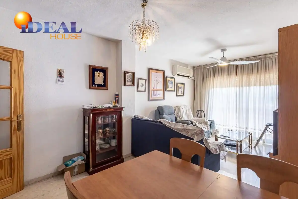 Flat with terrace for sale in Avenida JUAN PABLO II, imagen 4