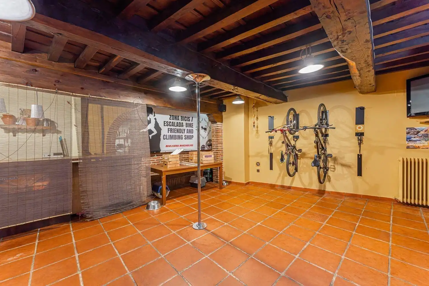Finca rústica en venda en Candelario amb Calefacció, Jardí privat i Terrassa