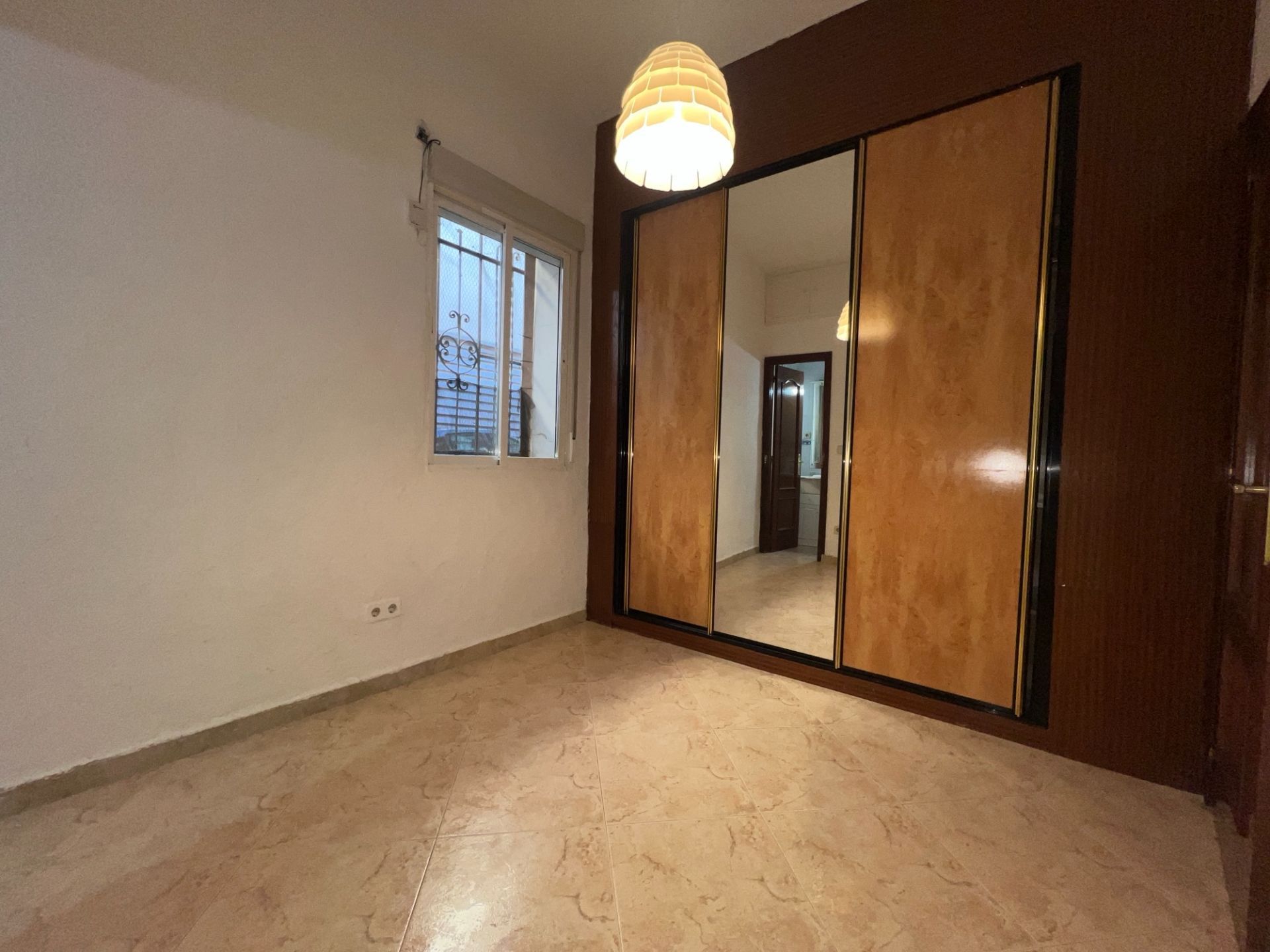 Habitación de Piso en venta en  Madrid Capital con Calefacción