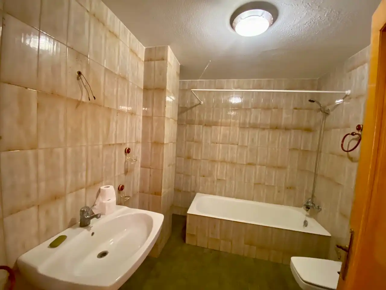Baño de Piso en venta en Daimiel con Aire acondicionado, Calefacción y Parquet