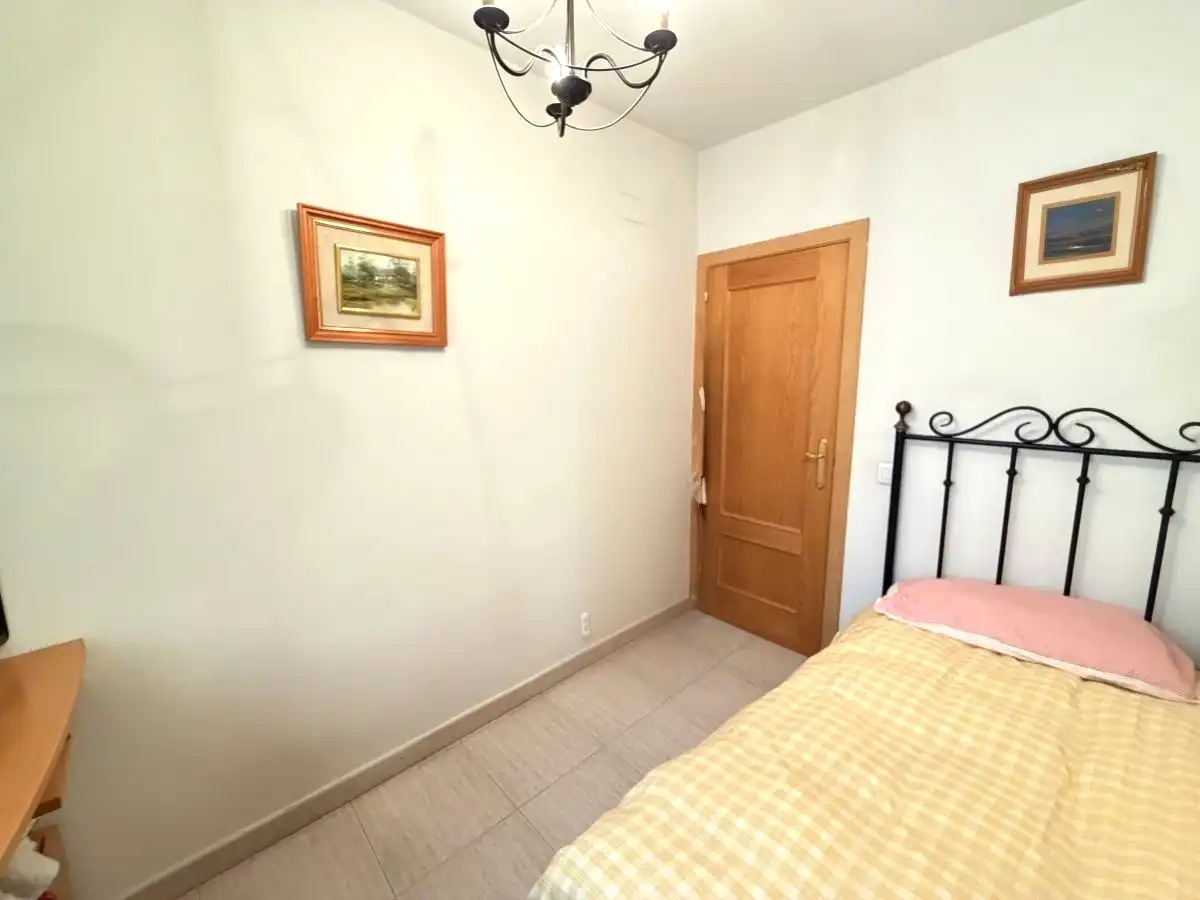 Bedroom of Houses for sale in Azuqueca de Henares  with Air Conditioner, Heating and Private garden