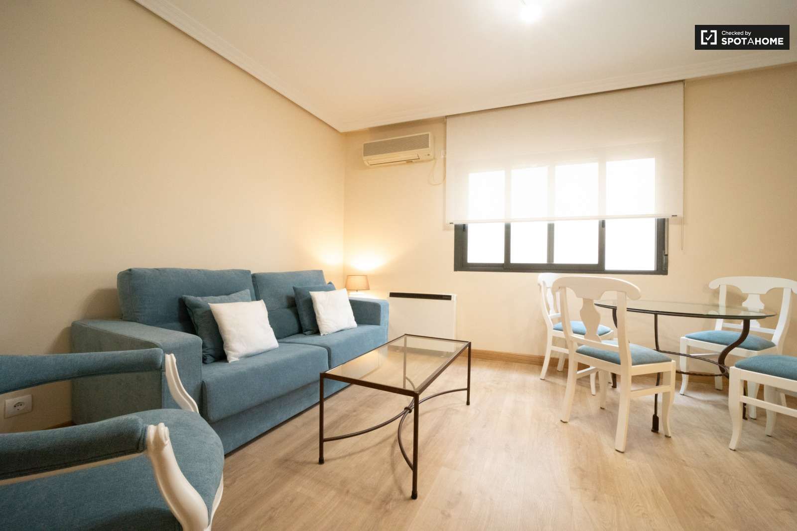 Apartment to share in Cortes - Huertas