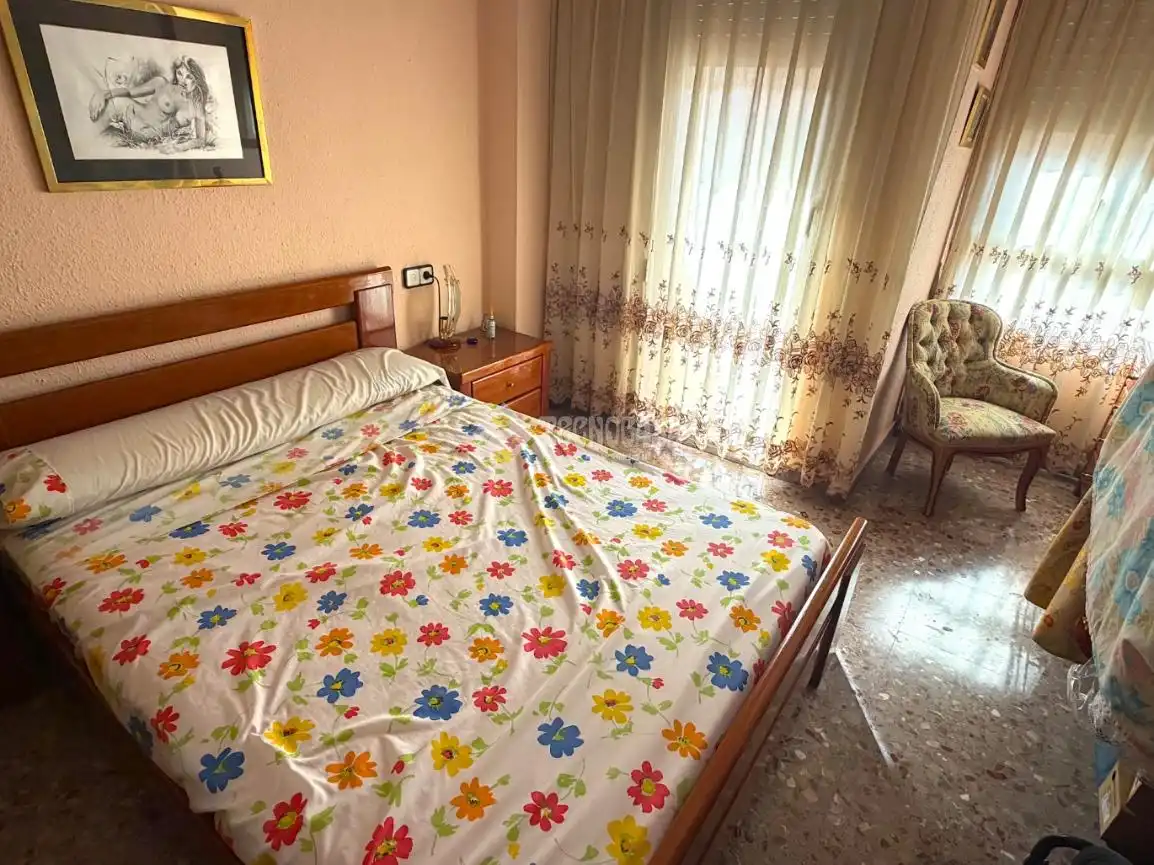 Habitación de Piso en venta en Valencia con Aire acondicionado y Balcón