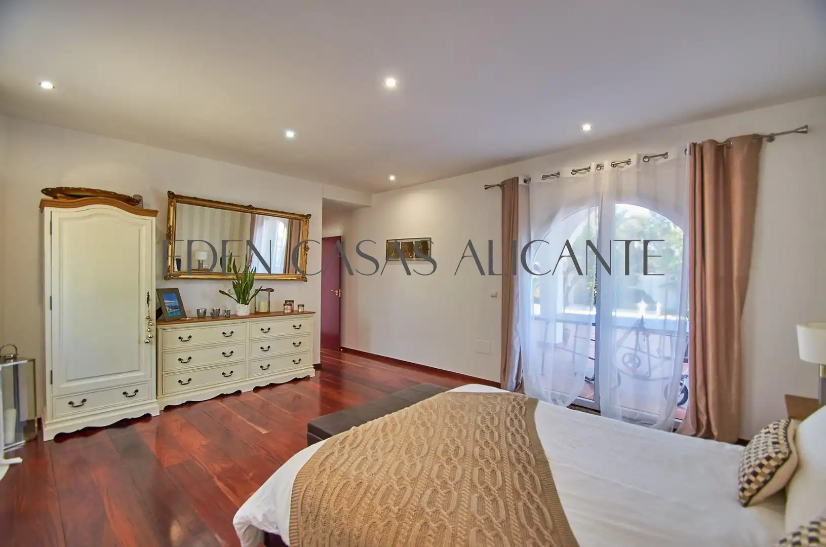 Detached house with pool for sale in Calle Carrasqueta, imagen 32