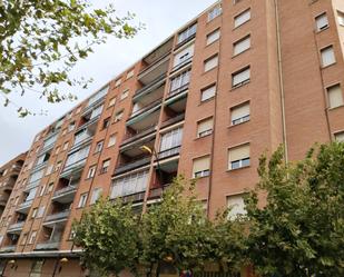 Vista exterior de Pis en venda en  Logroño amb Calefacció i Terrassa